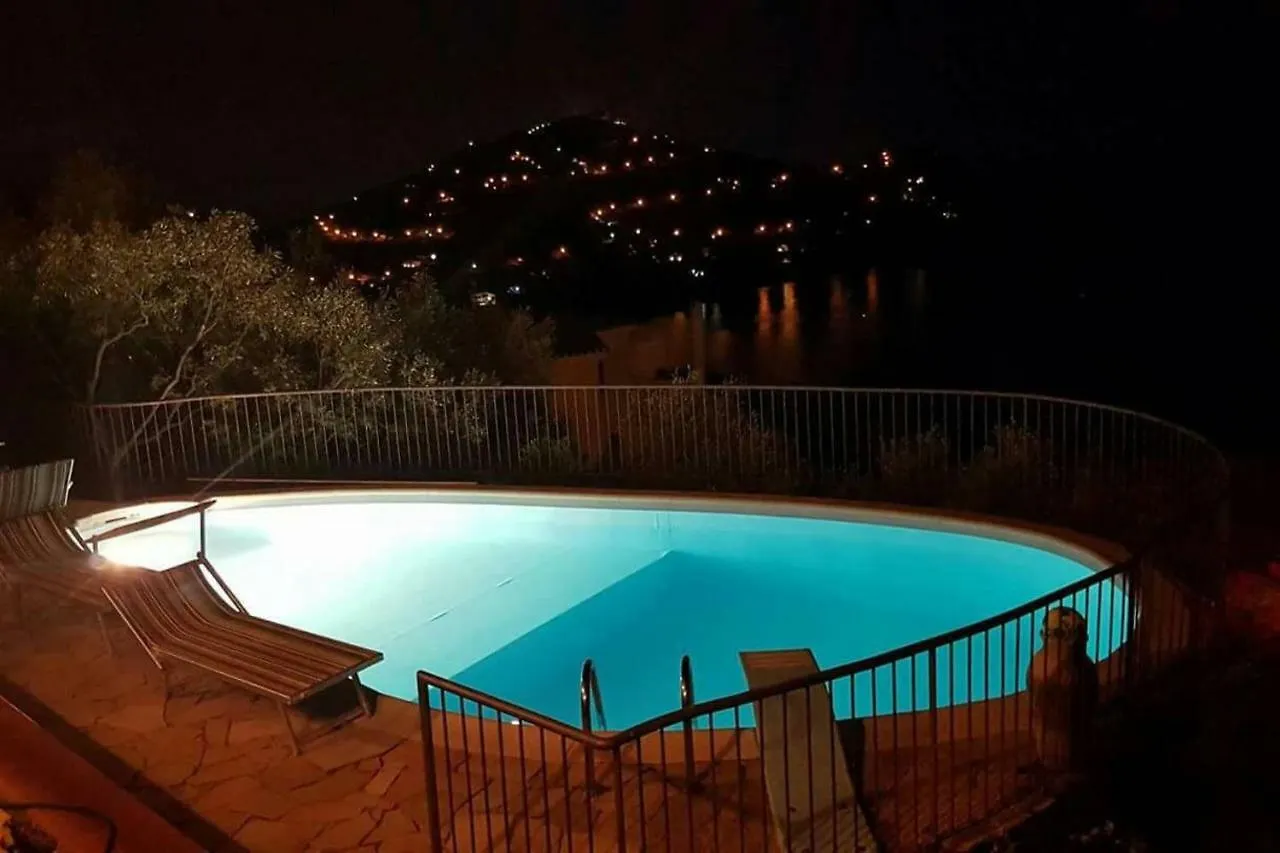 Villa Panoramica Tra Suggestive Notti Stellate. Torre delle Stelle Italie
